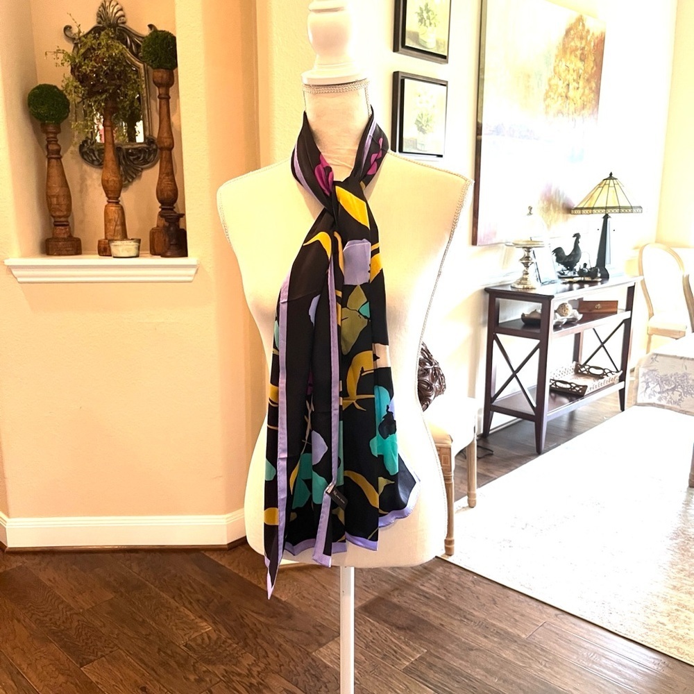 Vivid and  Eye Catching Anne Klein Silk Scarf Very Long! Large Graphic Flowers